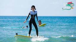 《夏日冲浪店》首播 3D冲浪大屏带你“云冲浪”