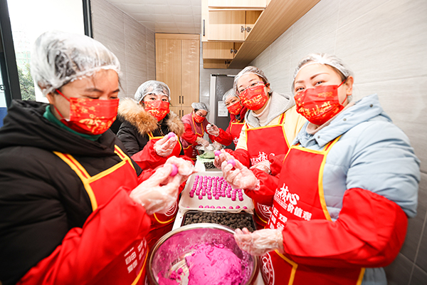 宜宾市翠屏区合江门街道：欢聚一堂闹元宵_fororder_B22I8102