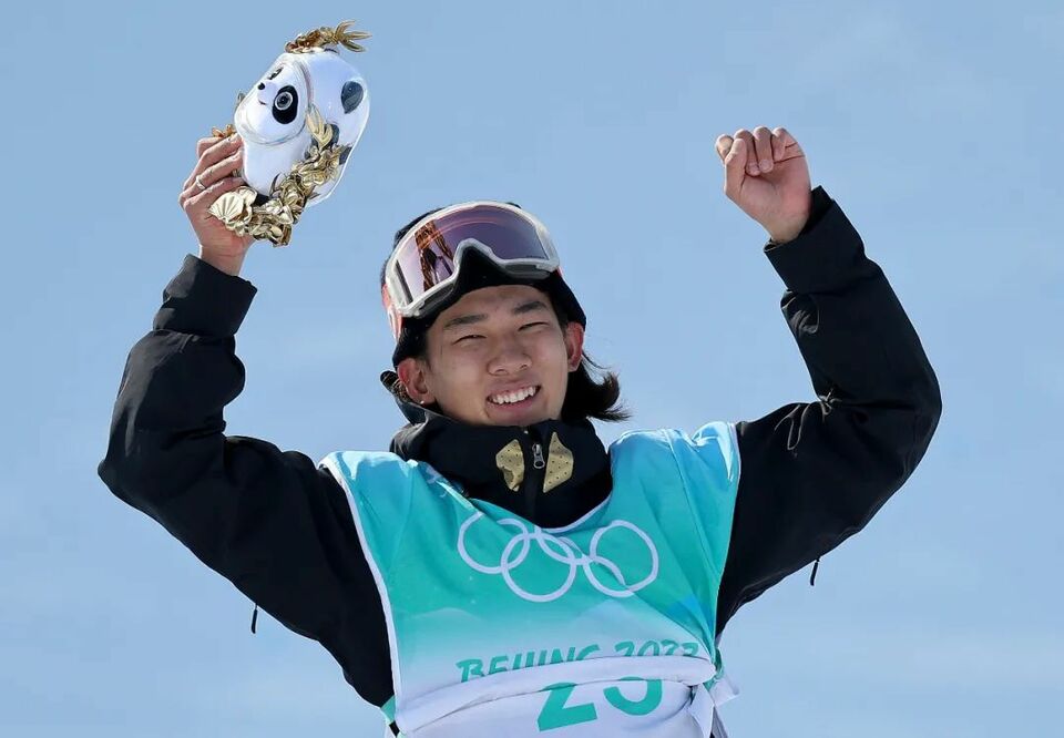 【独家】他是与苏翊鸣抱头痛哭的人