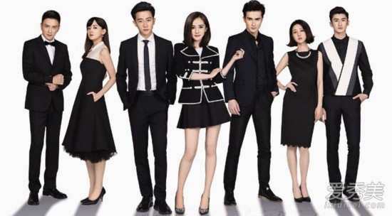 翻译官杨幂的短发美炸了 锁骨波波头你要试试吗？