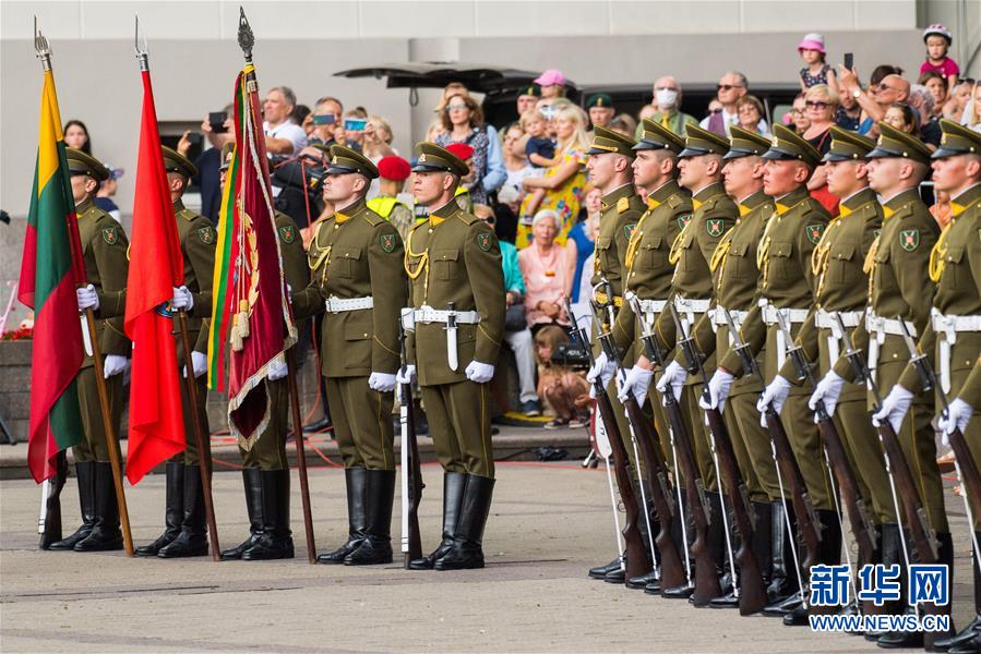 立陶宛庆祝“建国日”