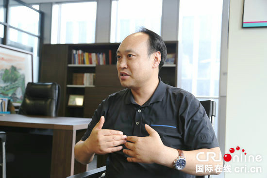 （有修改）【A】河南沃洁洗衣总经理武红江：“报团取暖” 做好洗衣这件不简单的小事