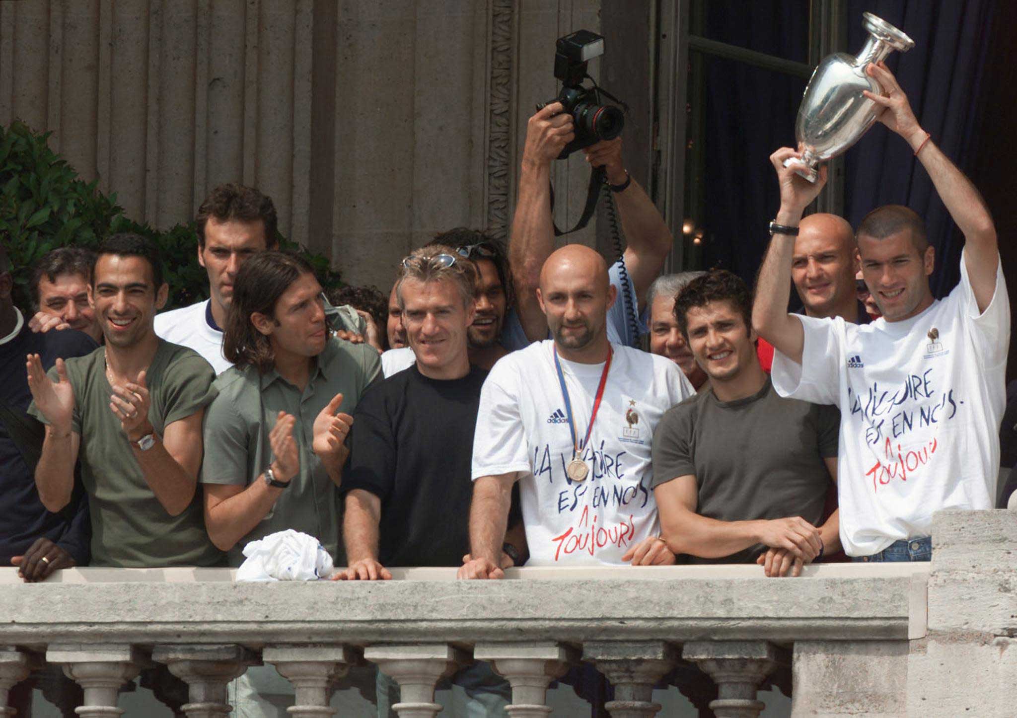 法国陷王朝到堕落死循环 谁来解开这道难题? 法国陷王朝到堕落死循环 谁来解开这道难题?