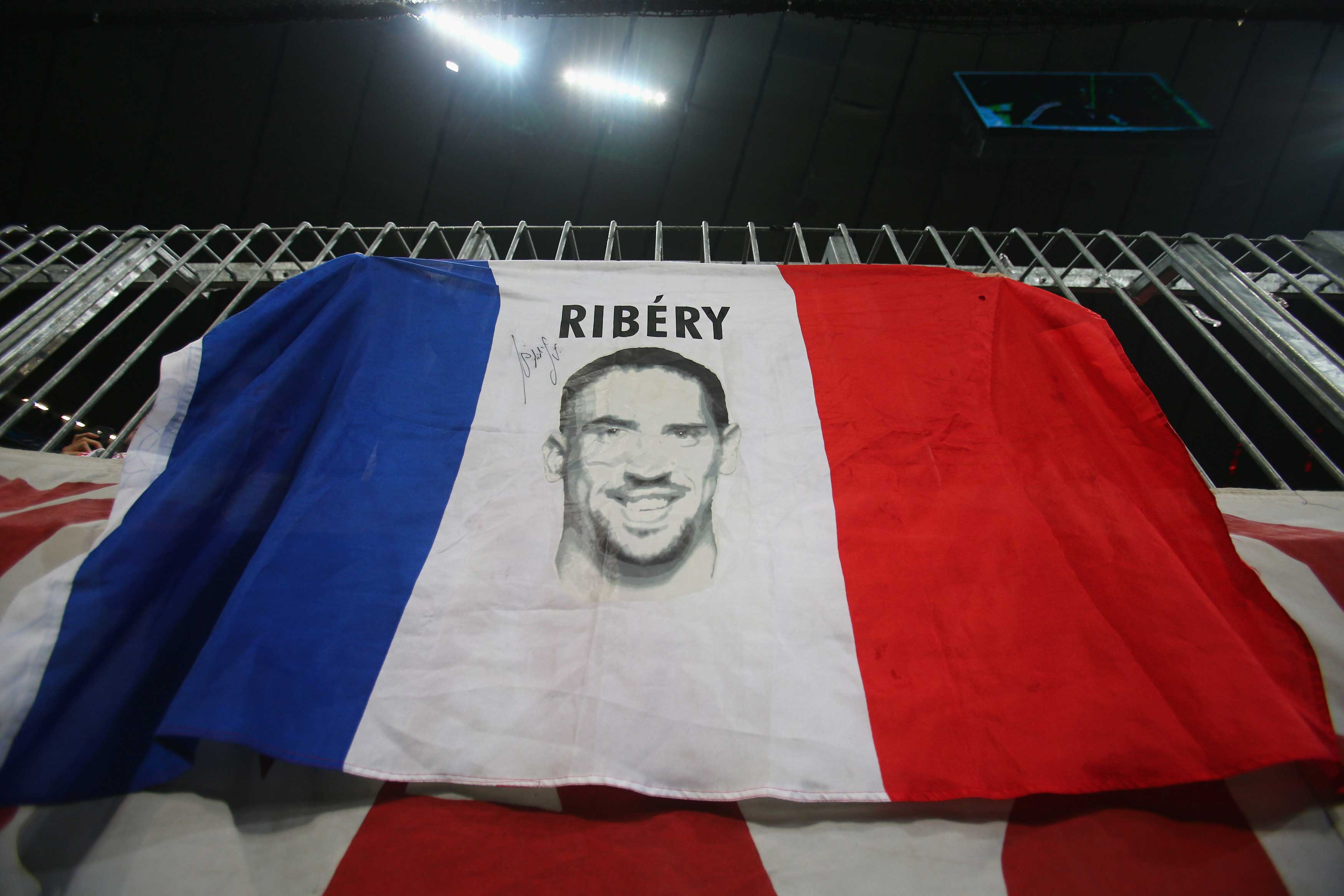 法国陷王朝到堕落死循环 谁来解开这道难题? 法国陷王朝到堕落死循环 谁来解开这道难题?