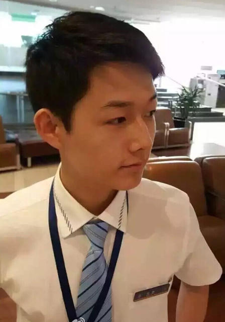 论被老公服务是种什么体验？空少撞脸宋仲基