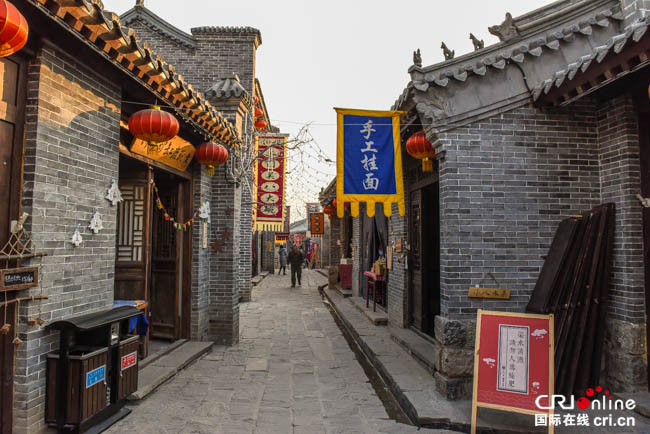 "新时代新目标新征程—网络媒体石家庄行"走进鹿泉特色小镇