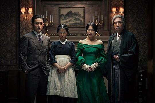 《小姐》上映6天观影人次便突破了200万,刷新了韩国电影史上19禁影片