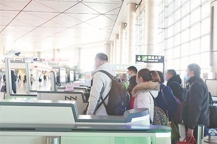 哈尔滨机场运送旅客174万人次 同比增76.2%