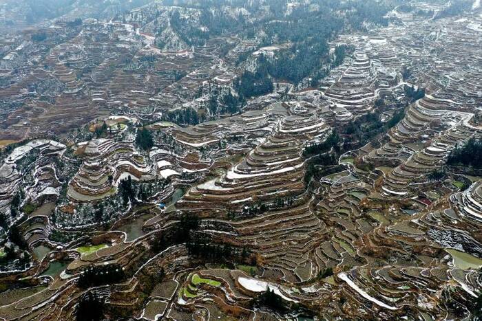 광서삼강: 빙설마을의 그림같은 화폭_fororder_rBABC2IcJj6AeQ3XAAAAAAAAAAA534.860x573