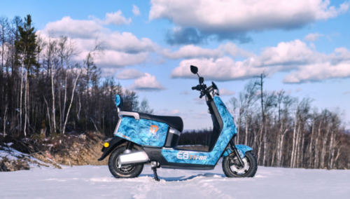 力量美学新典范 雅迪电动车诠释校园出行新概念_fororder_4