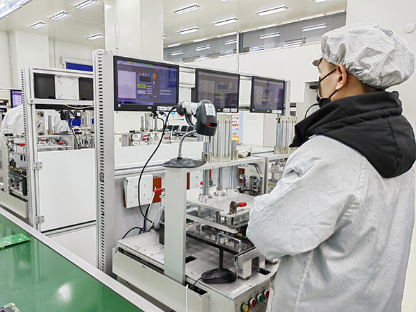 成都青白江铆足干劲冲刺“开门红”_fororder_企业生产现场-供图-青白江区委宣传部