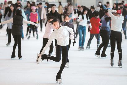 北京冬奥会掀起上海室内滑雪热