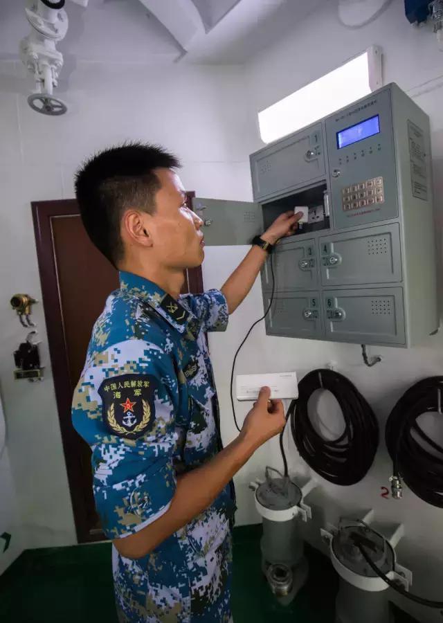 052D型驅逐艦內部艙室曝光