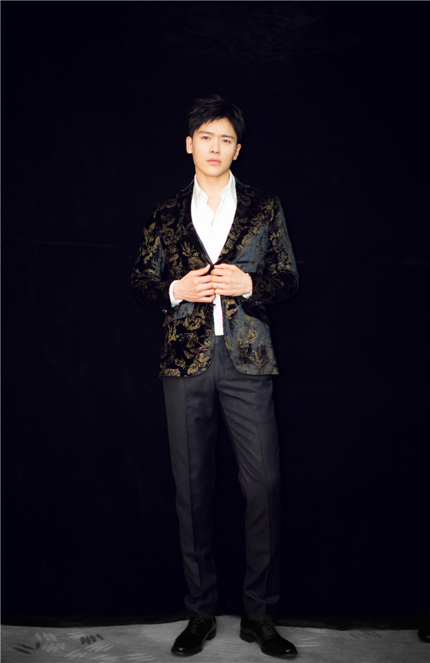 范冰冰高云翔跨年开嗓 歌曲《一眼白头》首露面纱