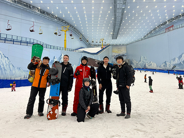四川大学留学生感受冰雪运动魅力 助力北京冬奥“一起向未来”_fororder_微信图片_20220215112940