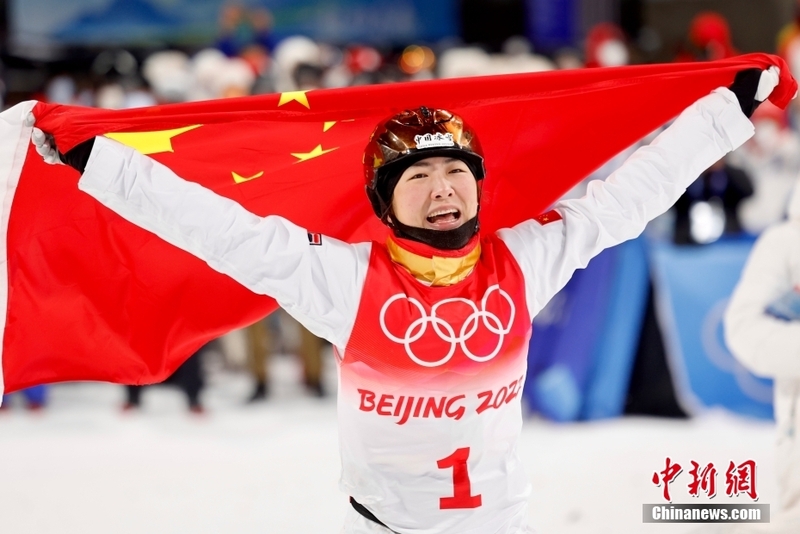 ’Yar wasan kasar Sin Xu Mengtao ta lashe lambar zinare a wasan Freestyle Skiing_fororder_02cb7ad72b534b1c8b28c283175d5cee