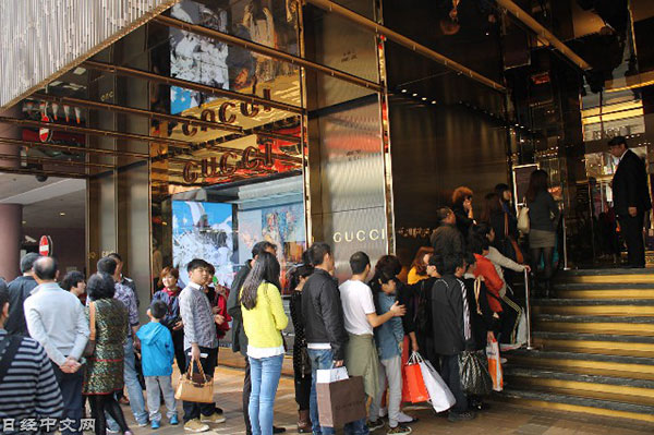 日媒:日元升值令中國遊客轉向 "爆買"或回歸香港