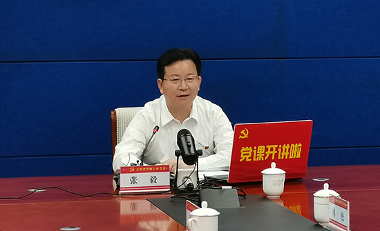 吉林省委组织部副部长,吉林省非公党工委书记武胜国出席启动仪式并