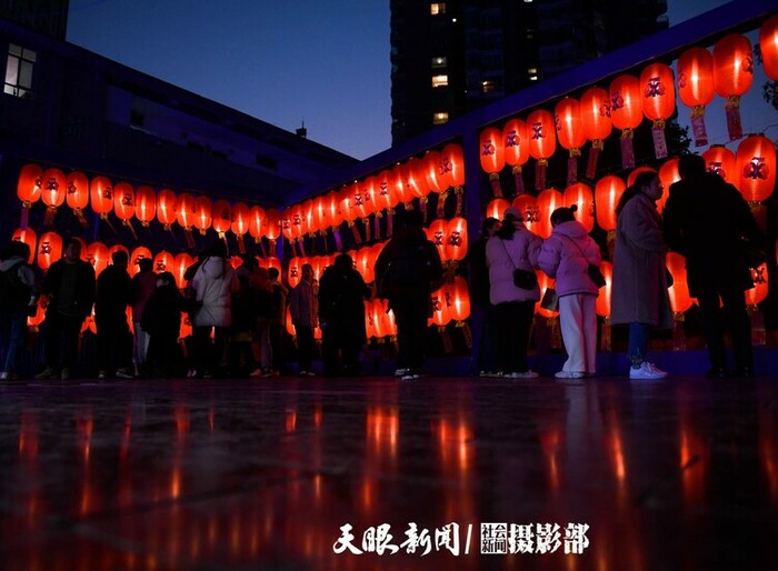 원소절을 맞은 귀양의 명절 분위기_fororder_rBABCWIK92aAJa0kAAAAAAAAAAA571.1600x1172.750x550