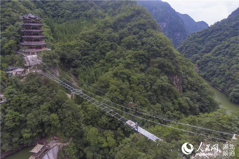 湖北襄阳：昔日矿区变景区 山村蝶变美如画