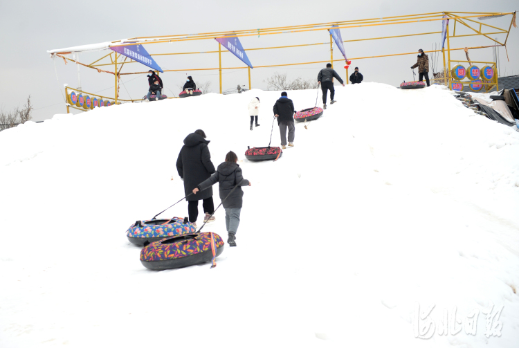 河北隆堯：暢享冰雪