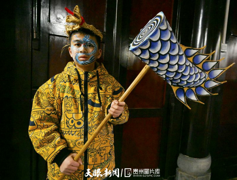 贵州锦屏：隆里“花脸龙”惊艳亮相