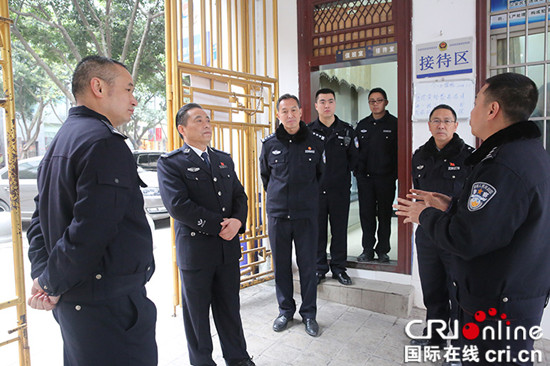 已过审【法制安全】巫山县公安局加大警力确保元旦安全形势平稳