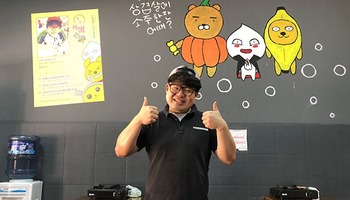（过审）韩国烤肉店店长李钟鹿：希望跟随成都一起发展