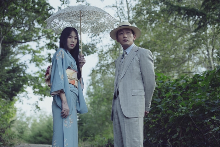 电影《小姐》未公开剧照吸引眼球