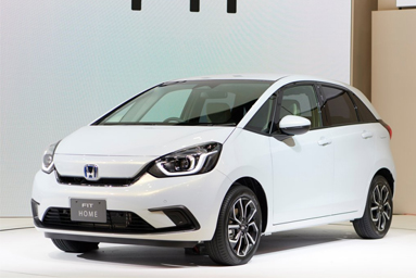 汽车频道【独家+焦点轮播图】广汽本田全新一代飞度：从“超跑”到“潮跑”的转变