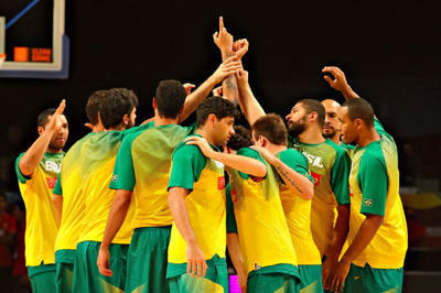 瓦莱乔、巴博萨入选巴西奥运男篮初步阵容