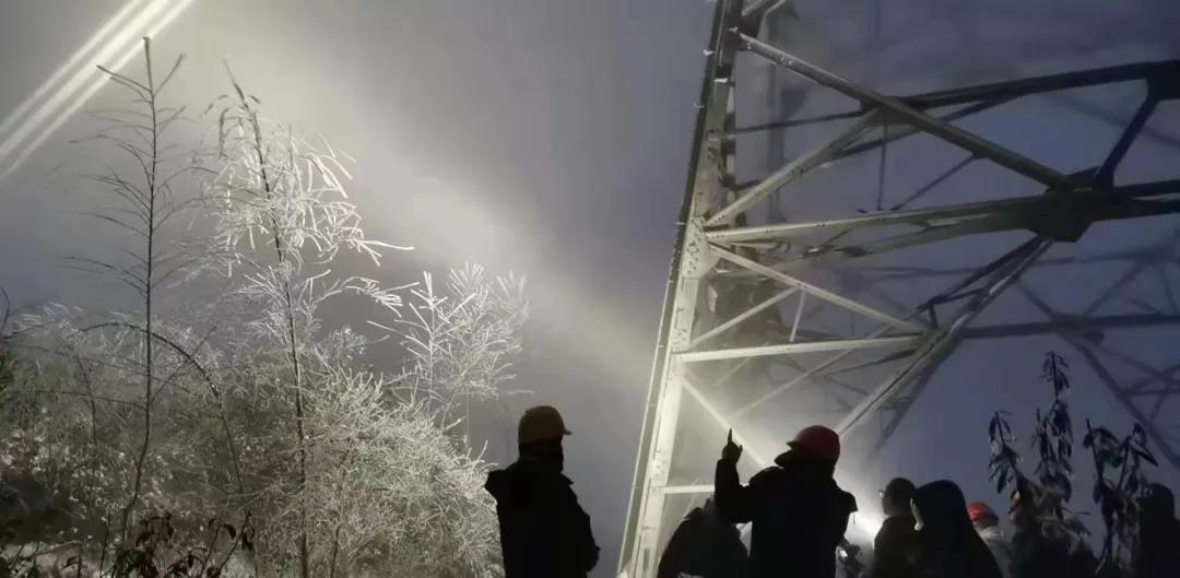 貴州出現持續性雪凝天氣 各地全力抗凝保暢