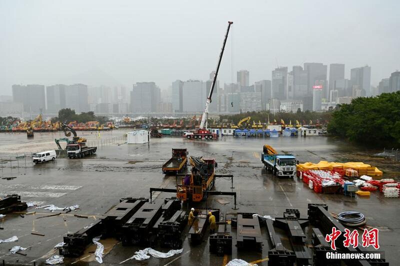 Ana kokarin gina cibiyoyin killace mutane masu kamuwa da cutar COVID-19 a yankin Hongkong_fororder_0223-3