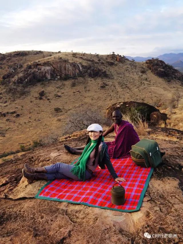 西察沃国家公园:火山岩上的马赛狮子舞