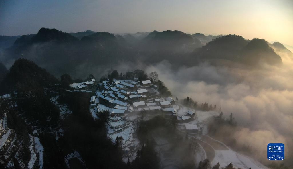 湖南花垣：日出美如画