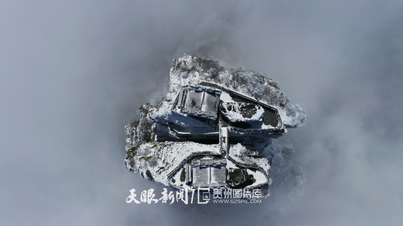 銅仁梵凈山：雲海如仙境