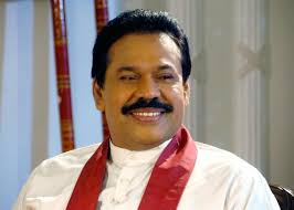 සිනමා ජාතික ප්‍රතිපත්තිය අග්‍රාමාත්‍යවරයා වෙත පිළිගැන්වේ_fororder_Mahinda Rajapaskha