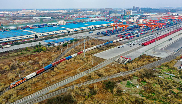 （差图）俄乌冲突 成都中欧班列开行暂未受到影响_fororder_中欧班列从成都国际铁路港出发-供图-青白江区委宣传部