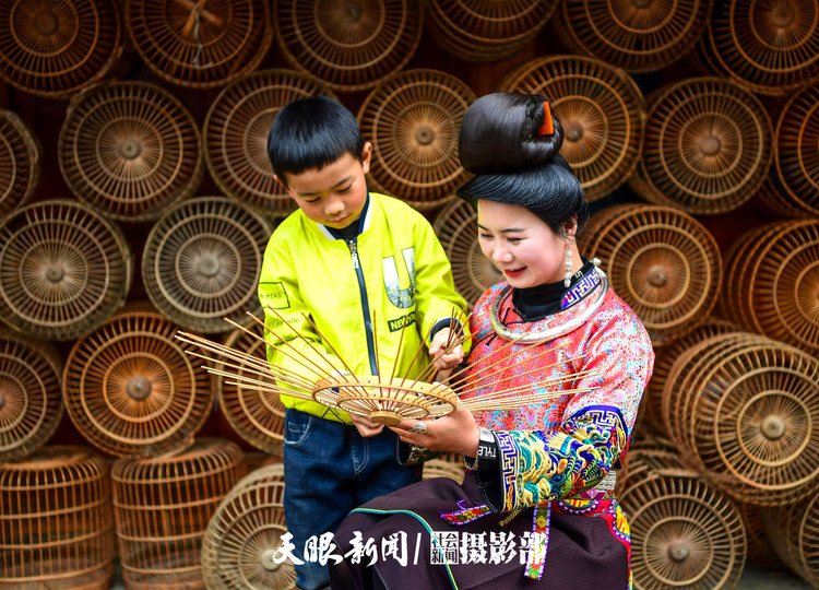 贵州丹寨：特色竹编工艺助力乡村振兴