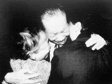 《人民日报》聚焦两岸寻亲新变化:二代三代已成主力 《人民日报》聚焦两岸寻亲新变化:二代三代已成主力