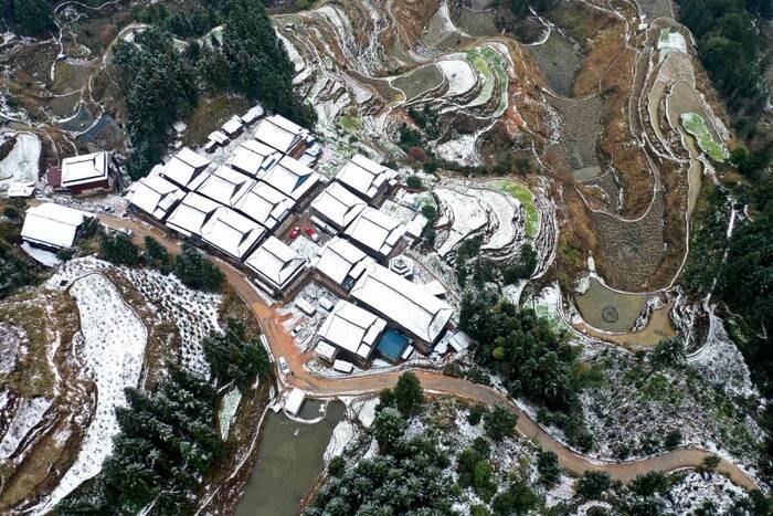 광서삼강: 빙설마을의 그림같은 화폭_fororder_rBABDGIcJj6AcoXvAAAAAAAAAAA143.860x573