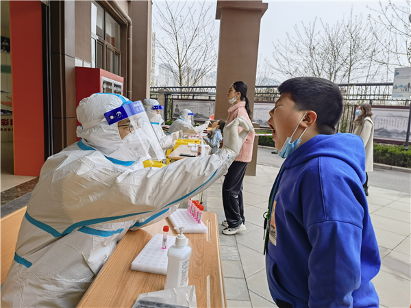 备战开学复课西安高新区153万师生应检尽检全面完成核酸检测工作