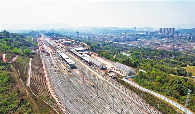 重慶鐵路樞紐東環線東港站主體工程完工