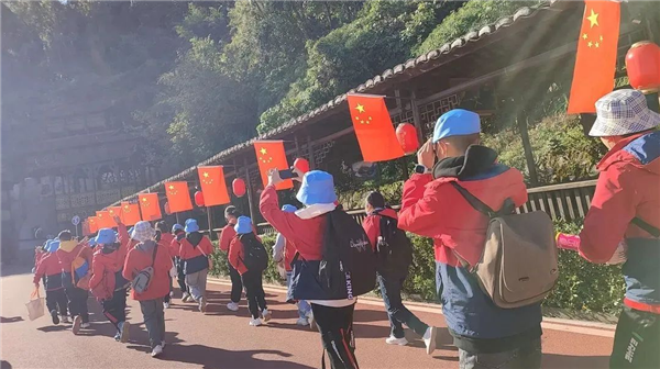 清江畫廊研學教育基地獲評湖北省第二批中小學生研學實踐基地_fororder_02