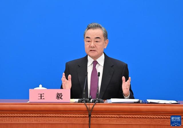 Wang Yi asisitiza kuiunga mkono Afrika kivitendo ili kutimiza ufufukaji wa uchumi na maendeleo endelevu_fororder_王毅