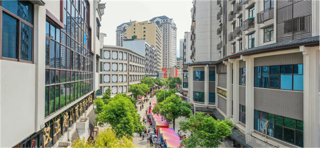 【湖北】【CRI原創】武漢漢正街：從“小商品第一街”到“時尚第一街”