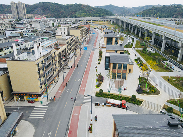 同安阳光南路景观 供图 成都市龙泉驿区同安街道办实际整治行动对于