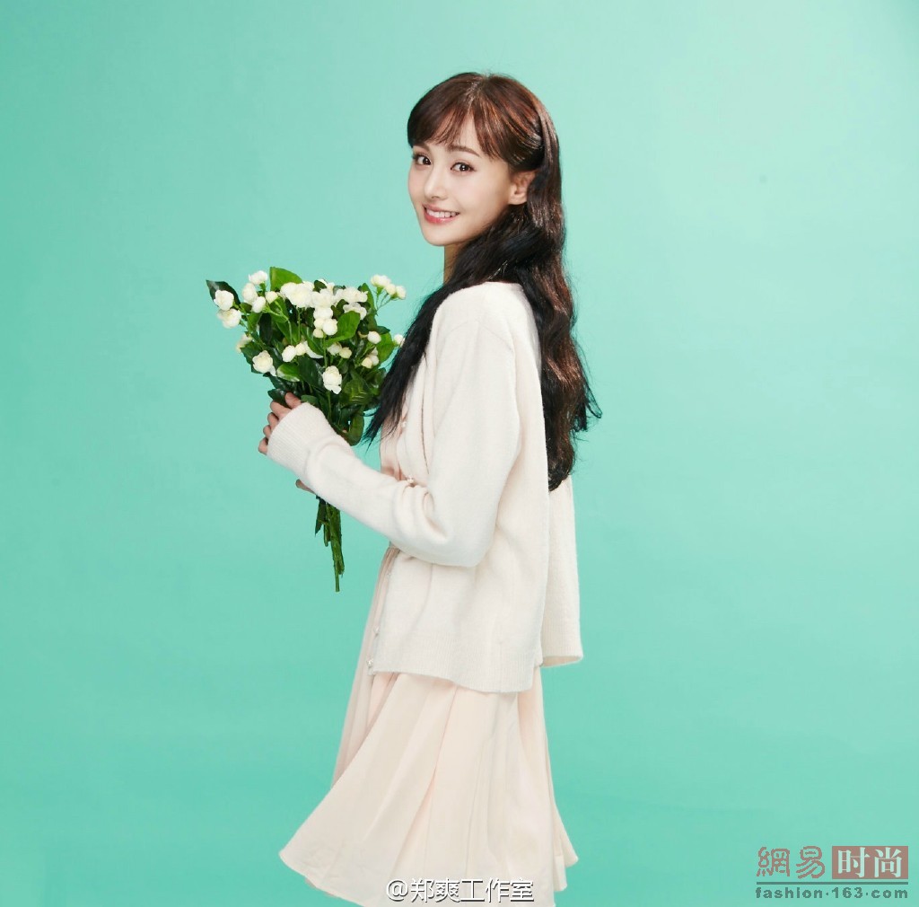 "微微""翡翠恋人"郑爽美爆了 郑爽颜值回18岁_滚动新闻_威海大众网