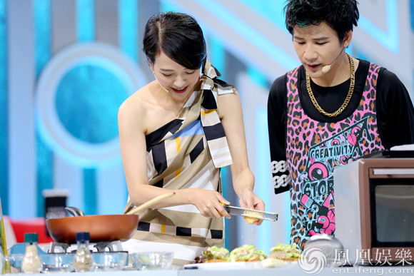 杨乐乐《透鲜》展厨艺 爆料涵哥遭沐沐喂饭