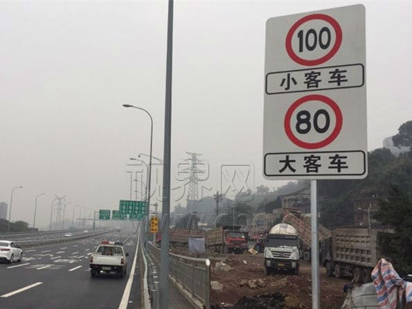 图片默认标题